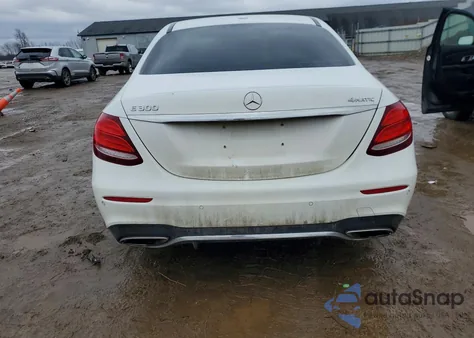 2019 Mercedes-Benz E 300 4Matic z USA, uszkodzony, nr VIN WDDZF4KB3KA606665